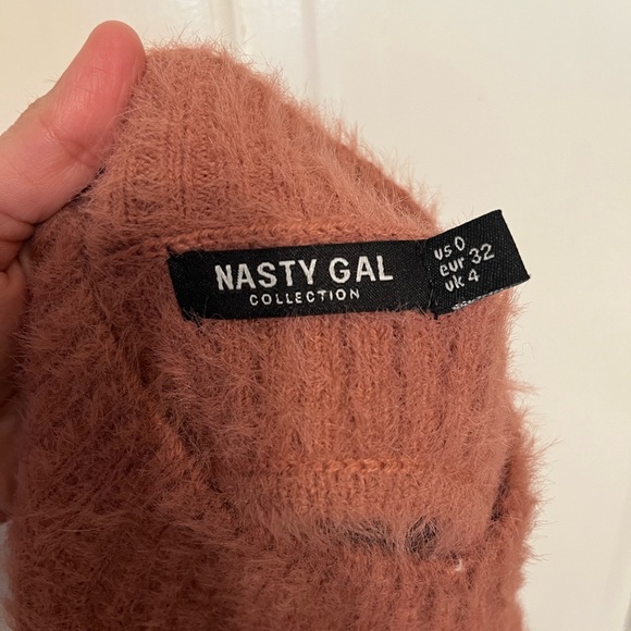 *DONATED 4/1* NWOT Nasty Gal Turtleneck Fluffy Knit Backless Top, Rose, 0 - Picture 7 of 10